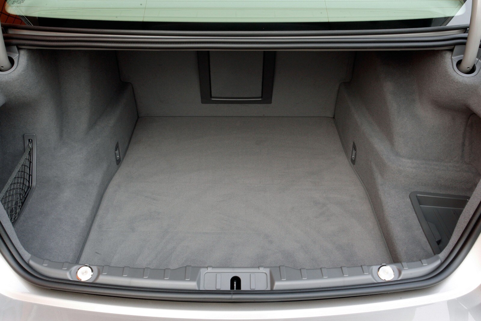 2012 BMW 7 Series interior CARGO