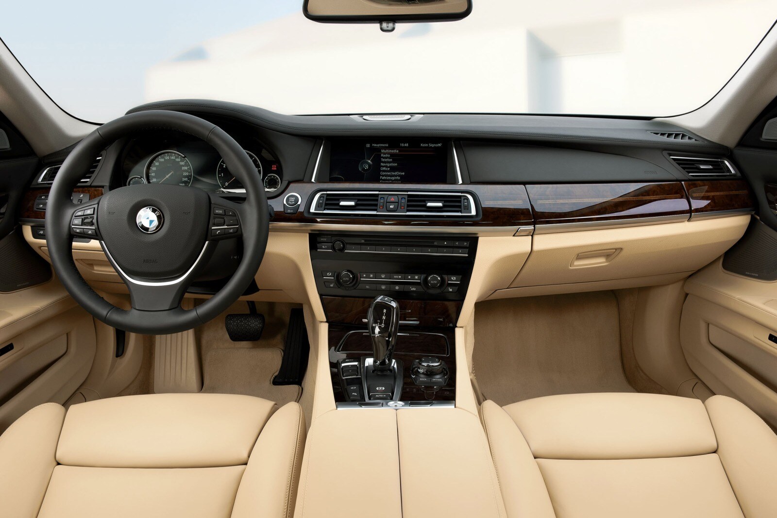 2013 BMW 7 Series interior D