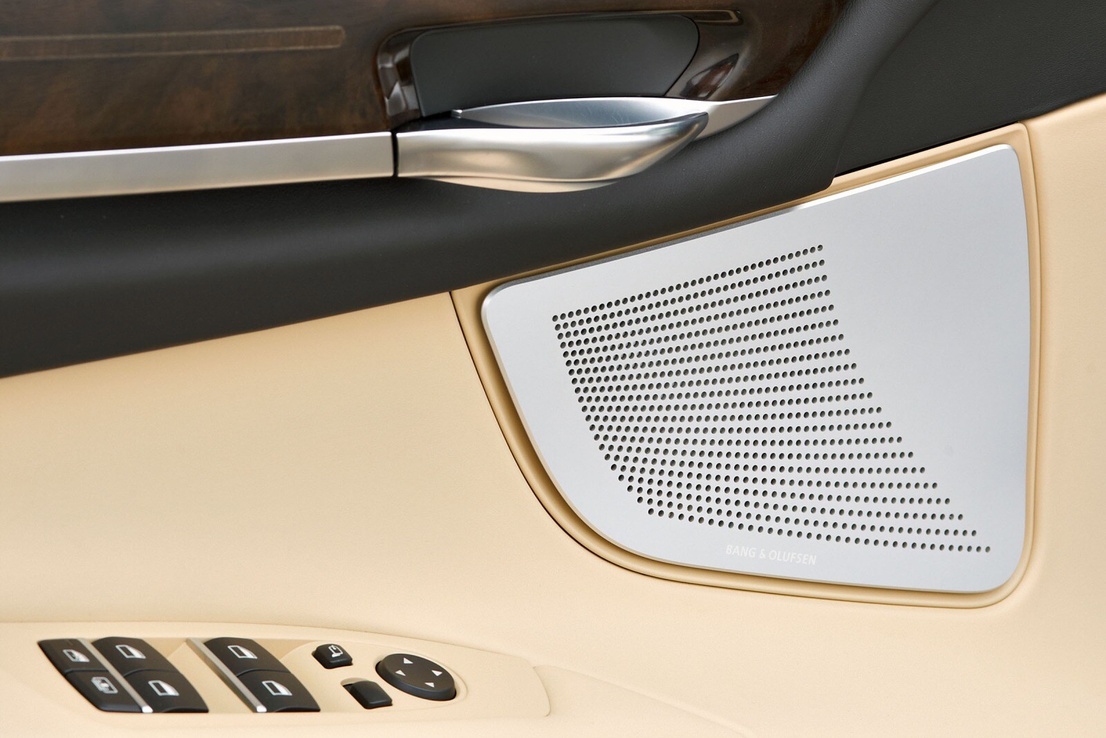 2013 BMW 7 Series interior DETAIL