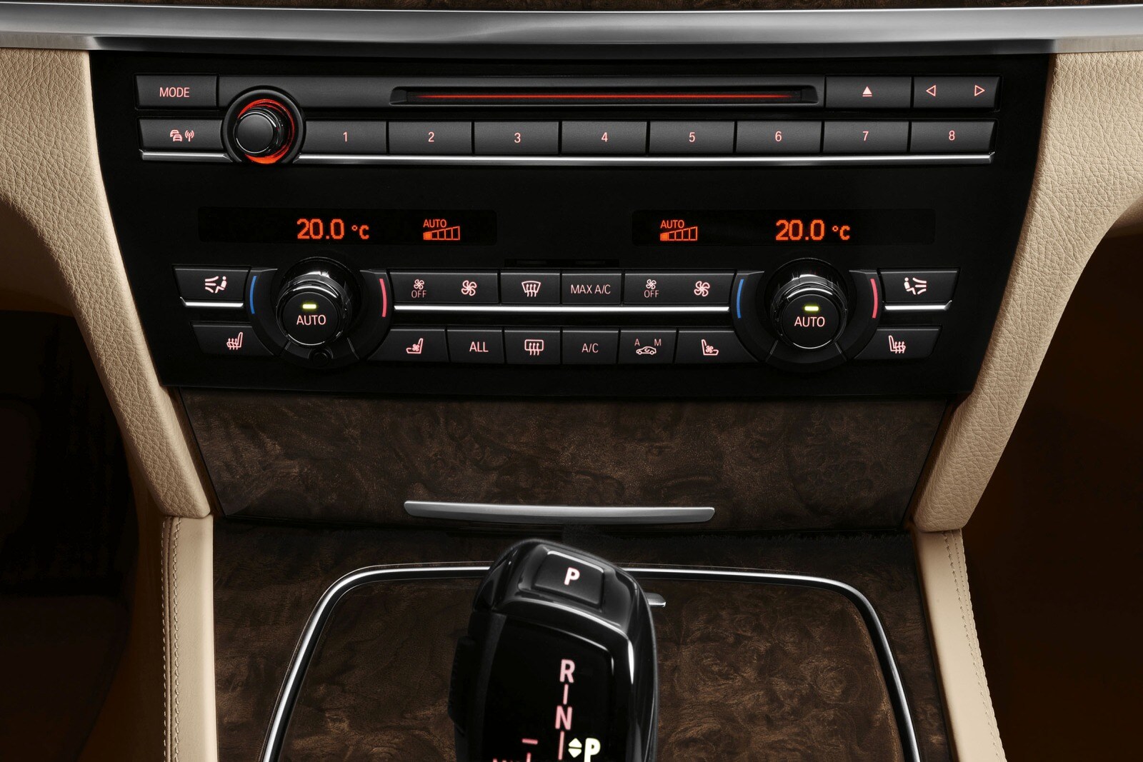 2014 BMW 7 Series interior CC