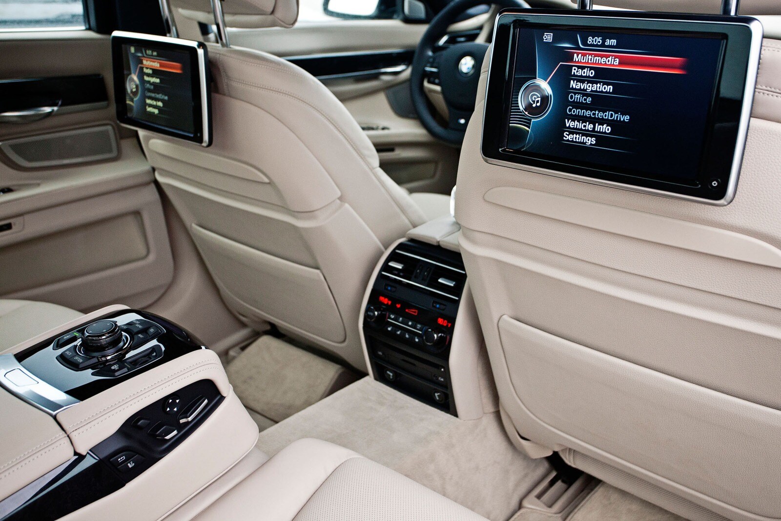 2014 BMW 7 Series interior DETAIL