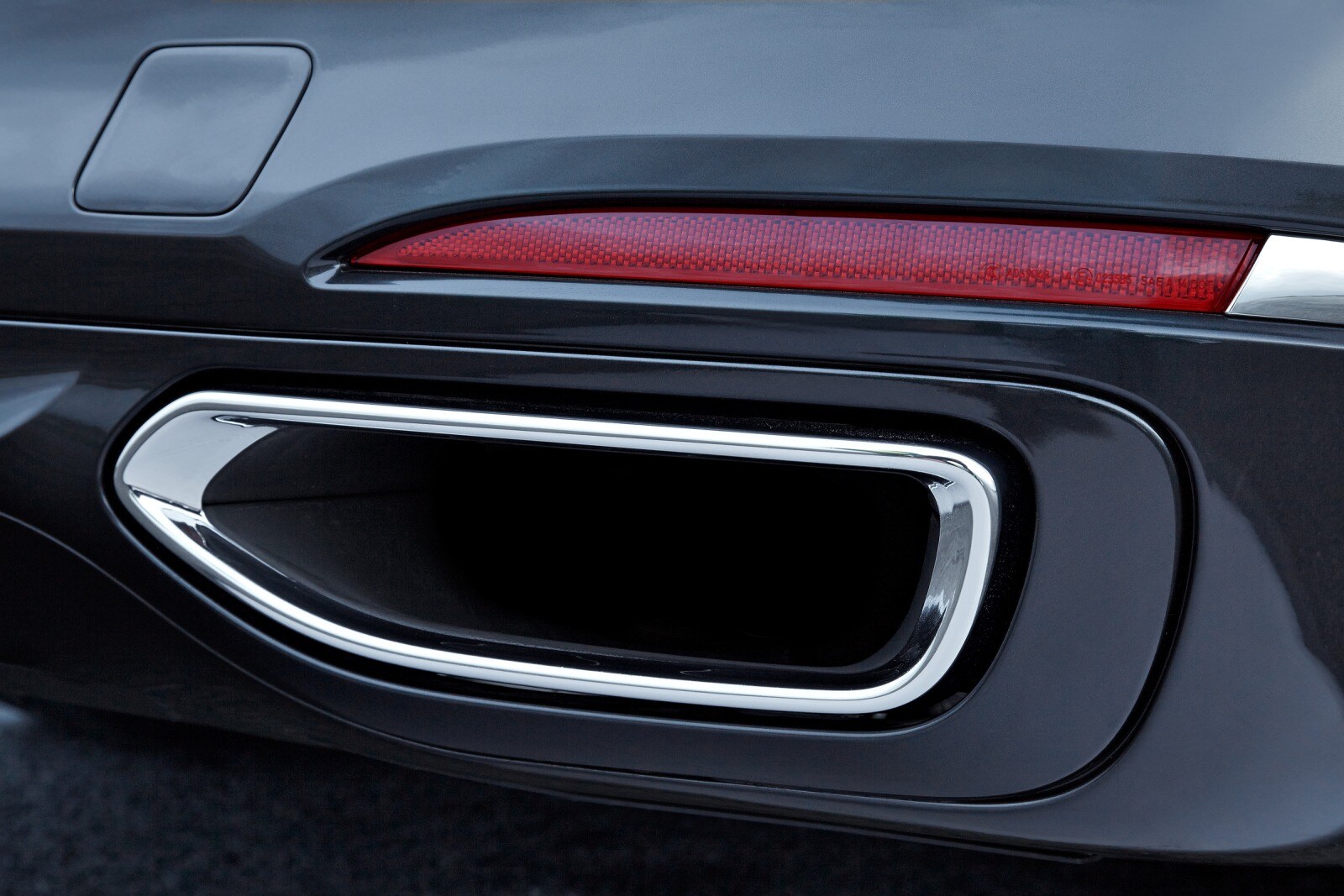 2015 BMW 7 Series exterior EDETAIL