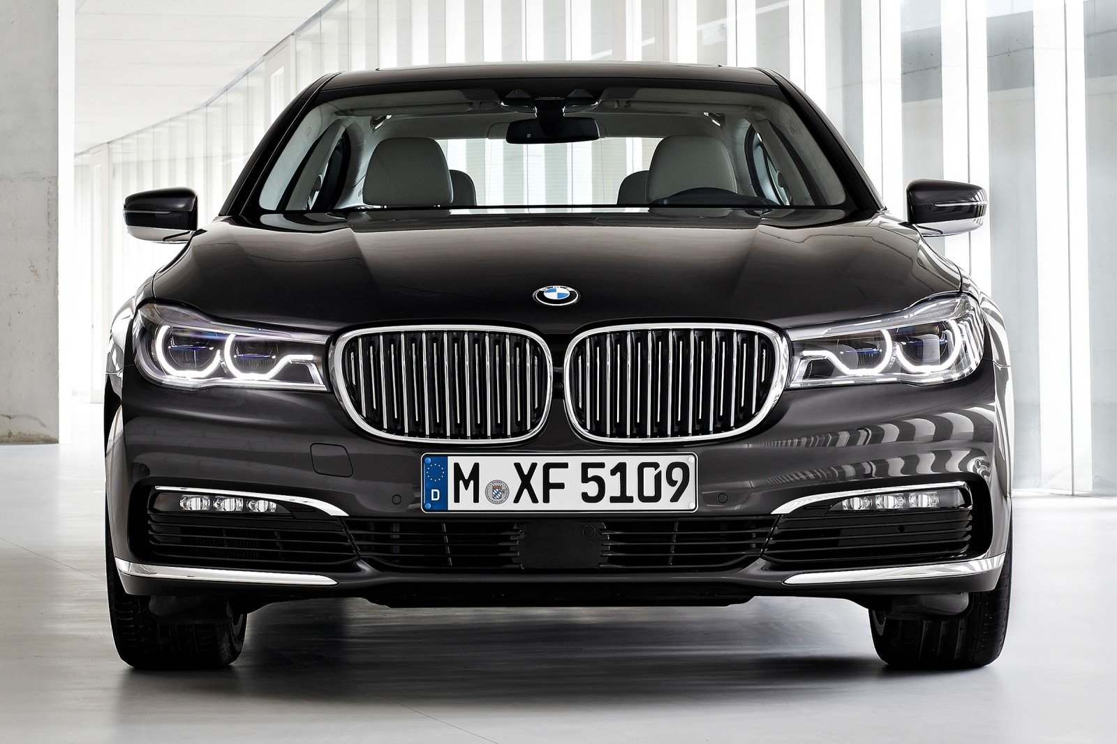 2015 BMW 7 Series exterior EXM