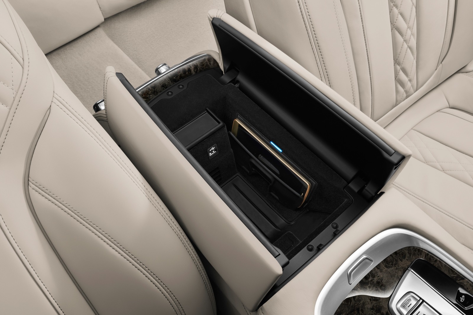 2015 BMW 7 Series interior DETAIL