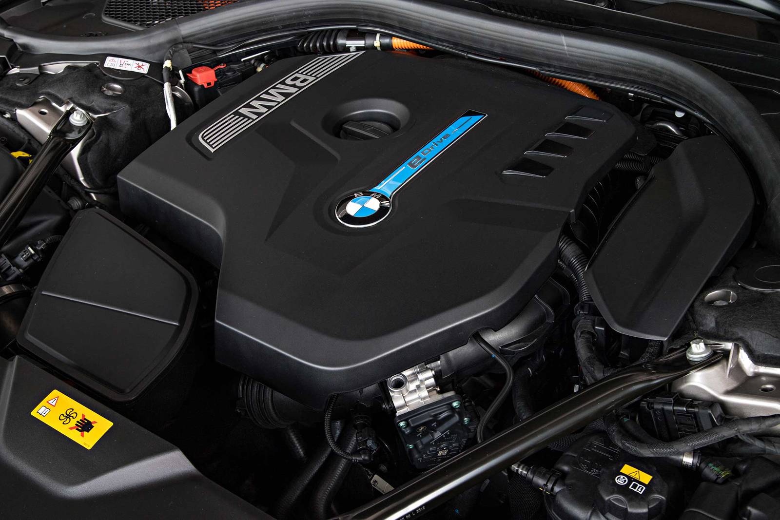 2017 BMW 7 Series exterior E