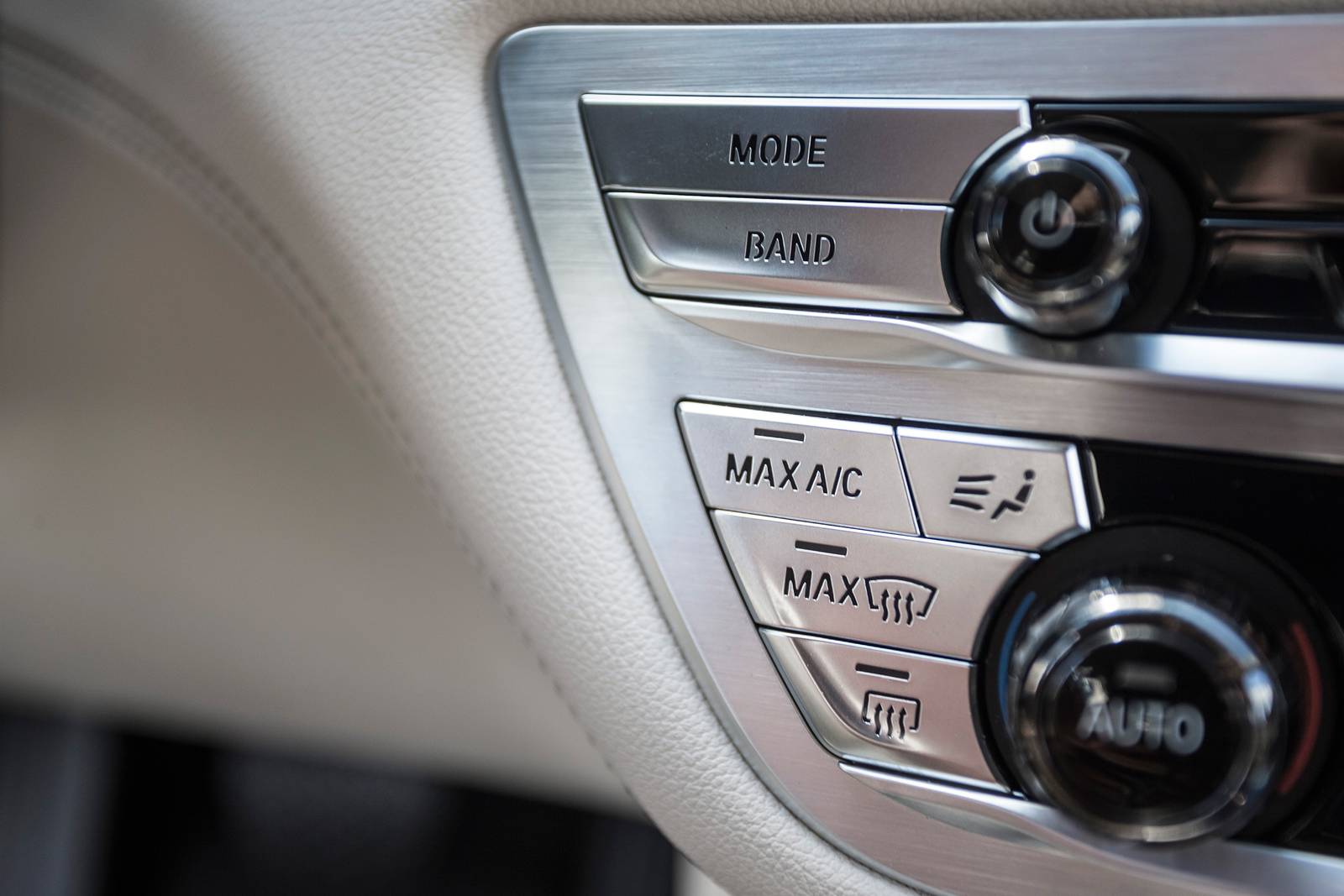 2018 BMW 7 Series interior DETAIL