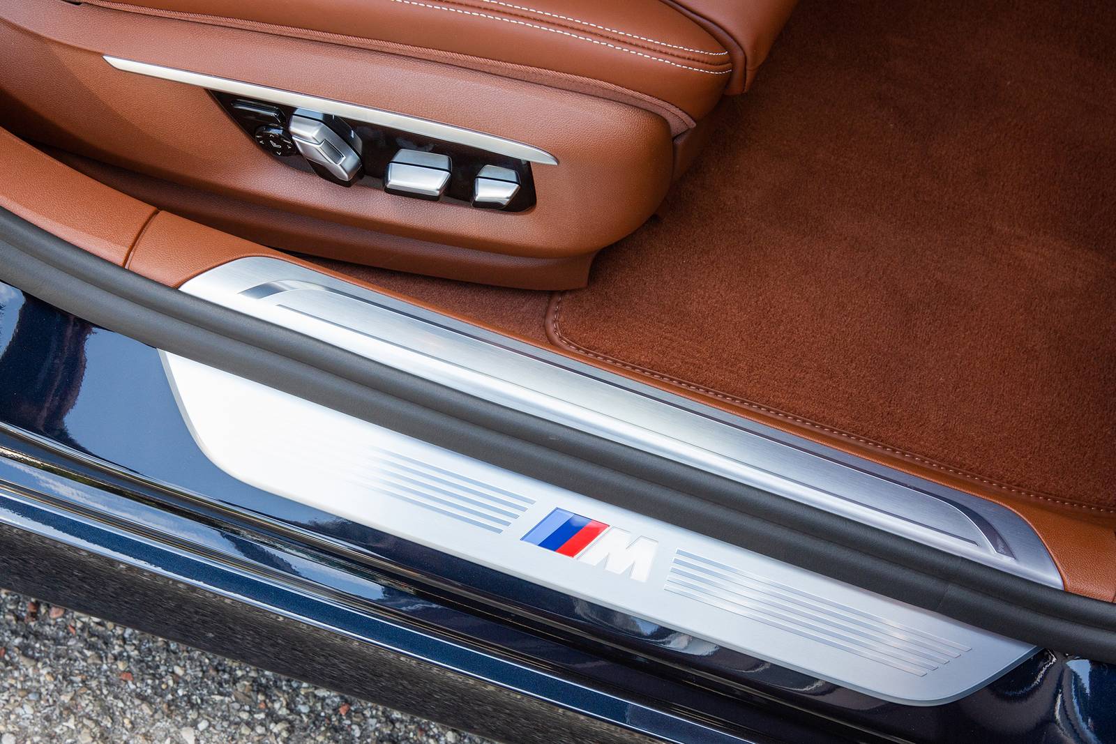 2021 BMW 7 Series interior DETAIL