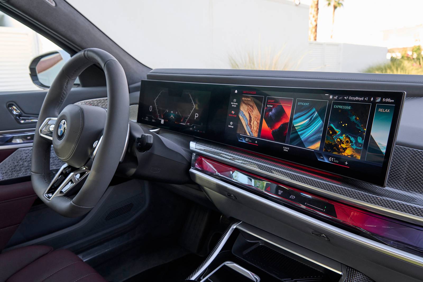 2022 BMW 7 Series interior CC