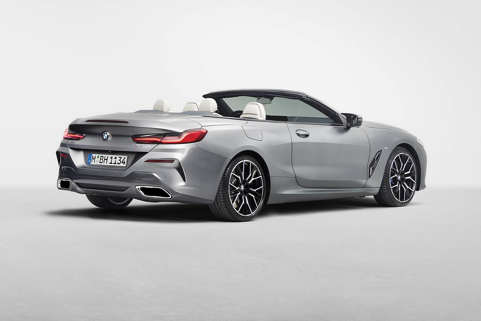 2022 BMW 8 Series exterior RQ