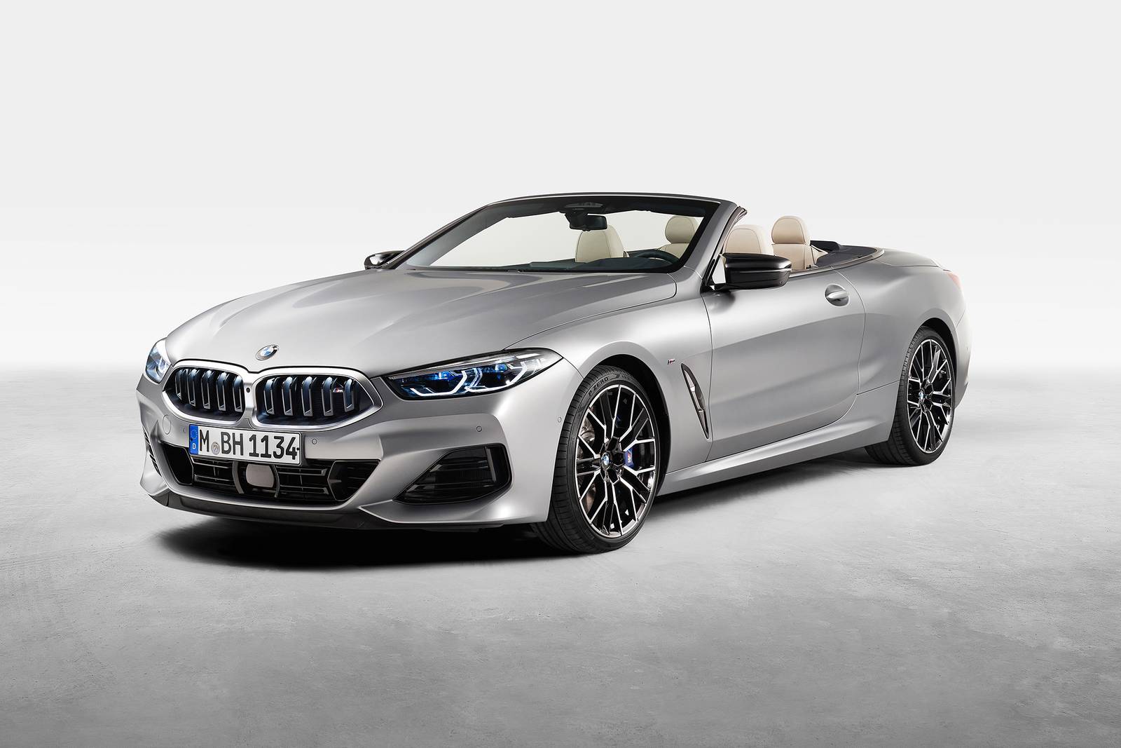 2024 BMW 8 Series exterior FQ