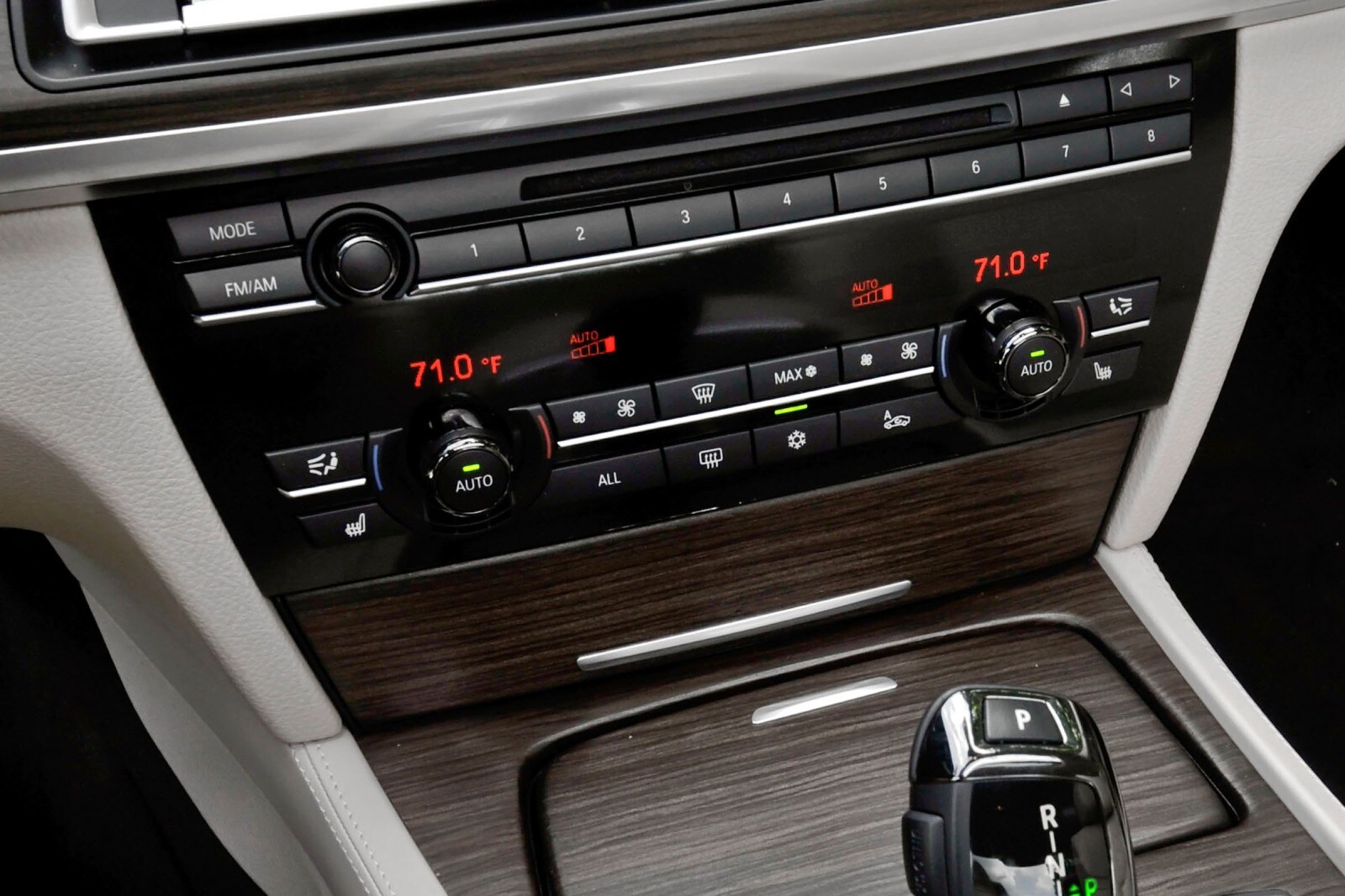 2012 BMW ActiveHybrid 7 interior CC