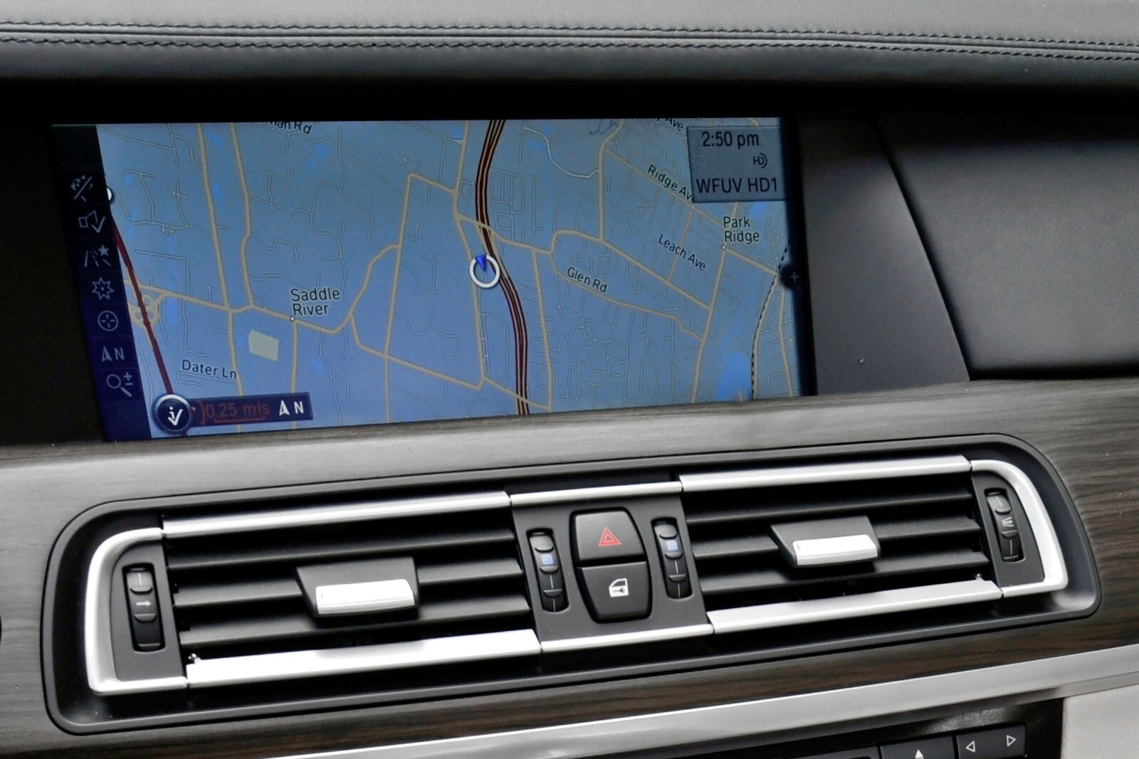 2012 BMW ActiveHybrid 7 interior NAVSYS