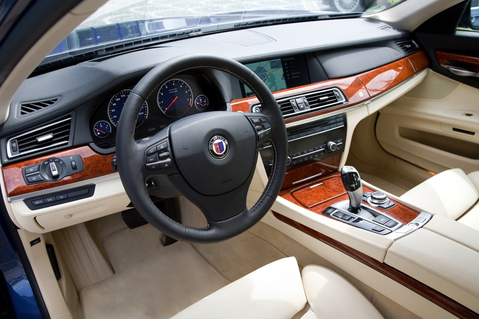 2011 BMW ALPINA B7 interior I