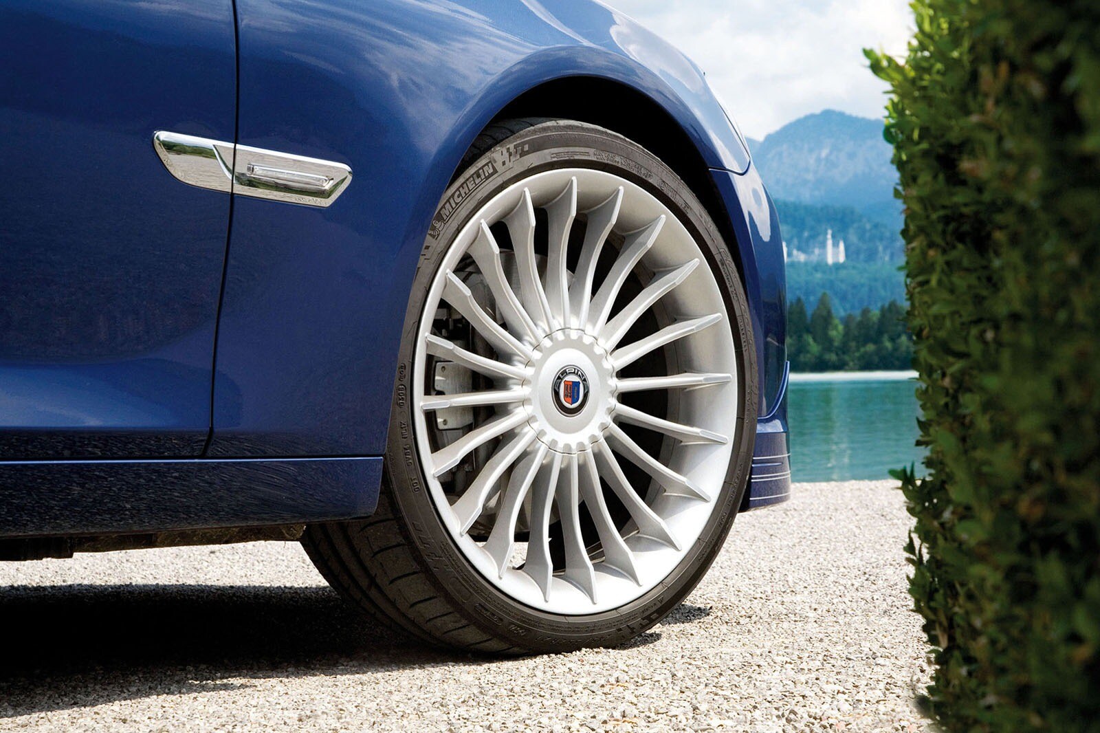 2011 BMW ALPINA B7 exterior W
