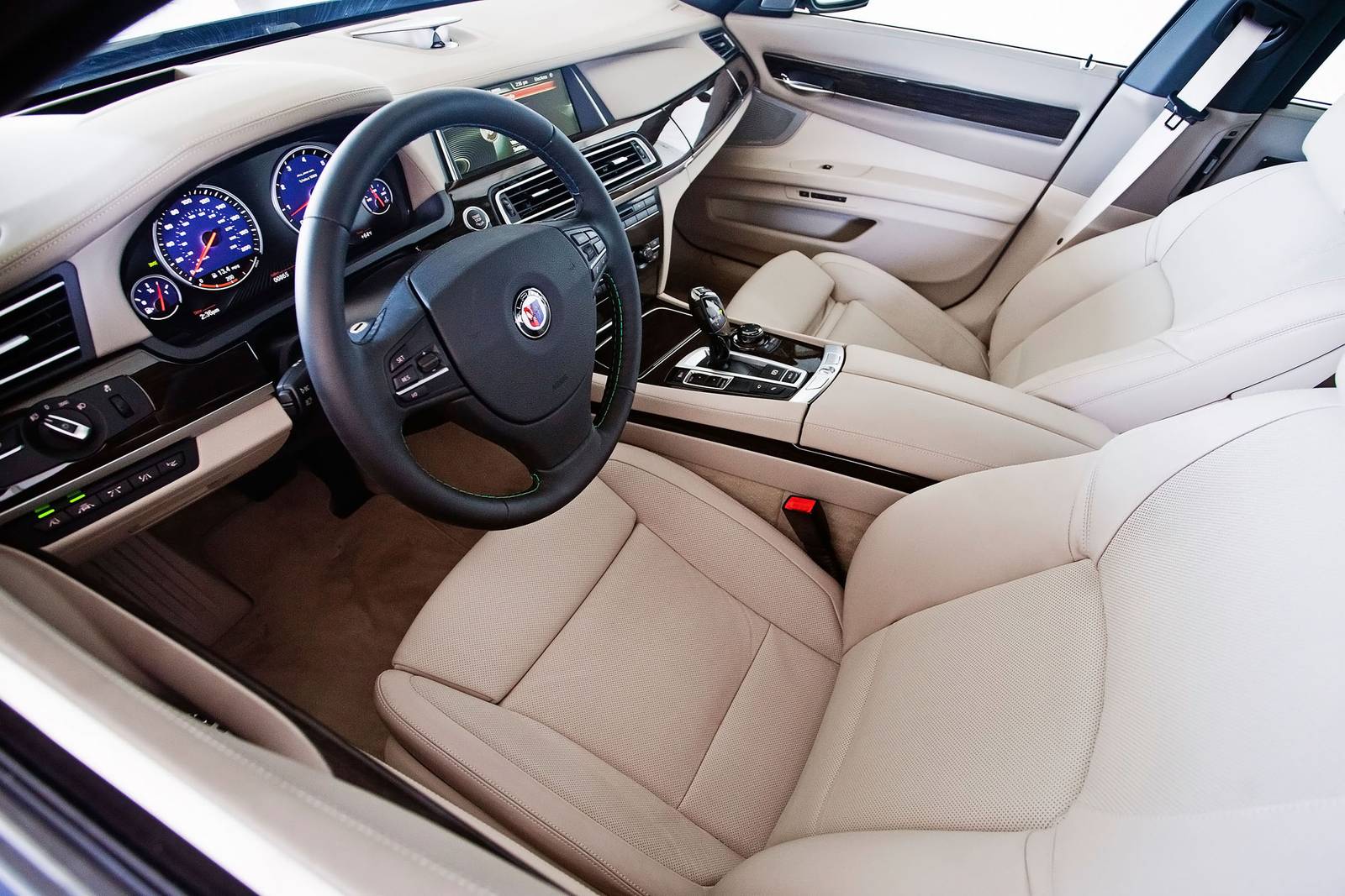 2014 BMW ALPINA B7 interior I