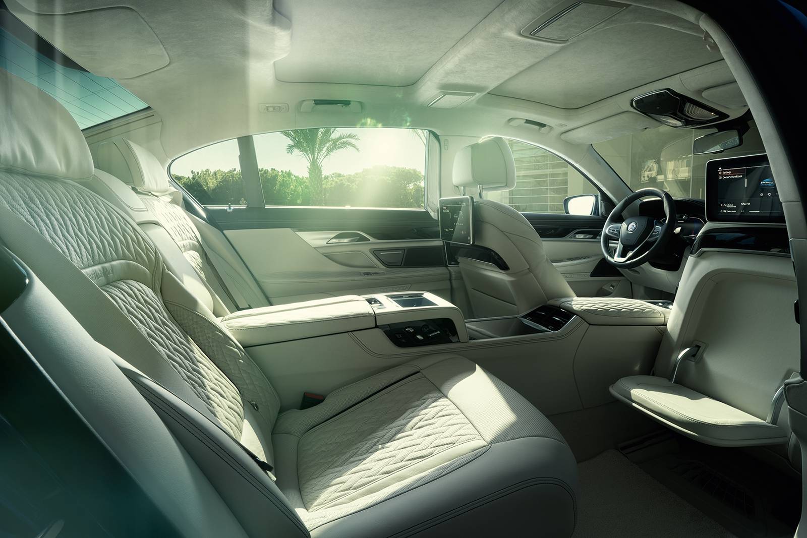 2020 BMW ALPINA B7 interior RI