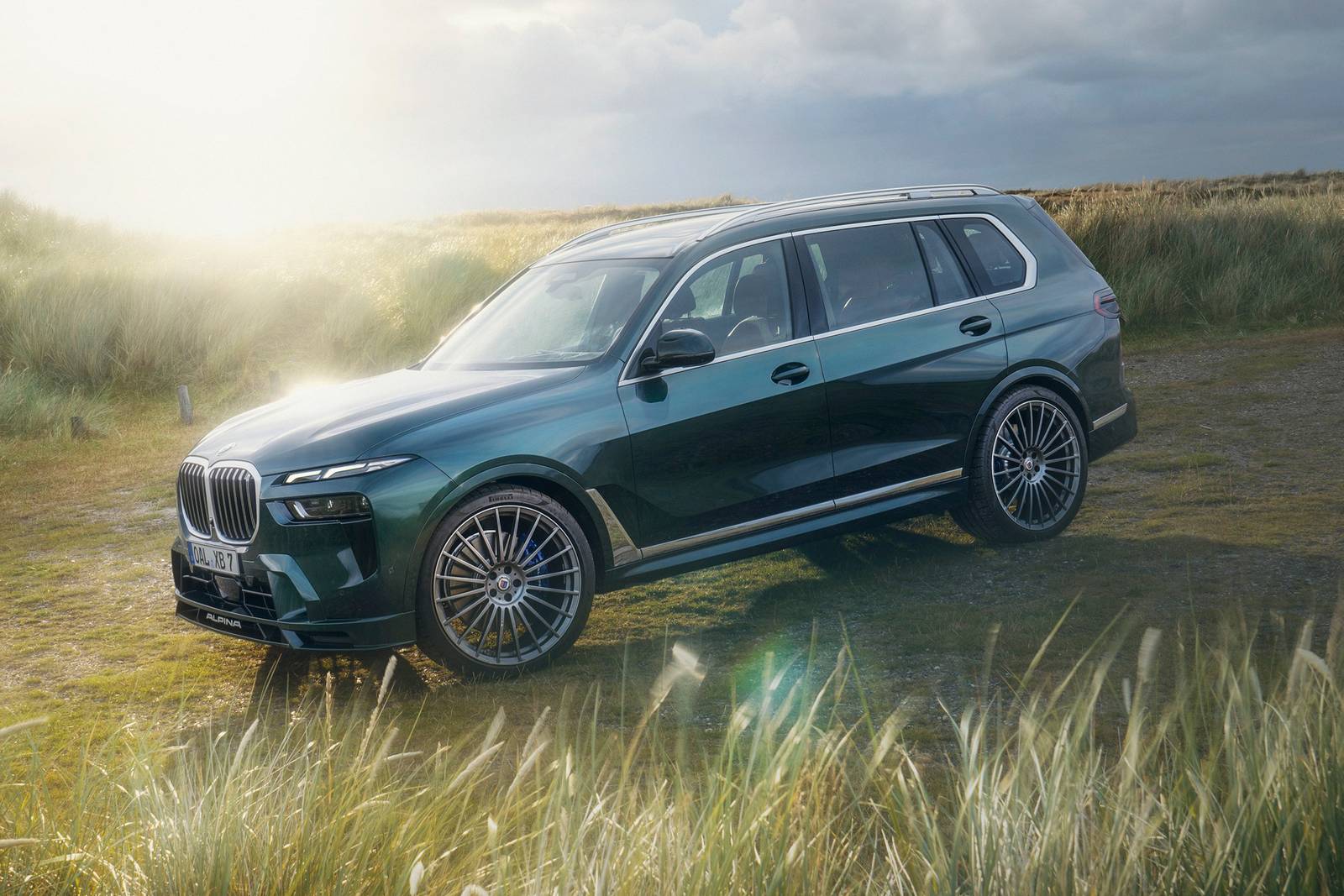 2025 BMW ALPINA XB7 exterior F