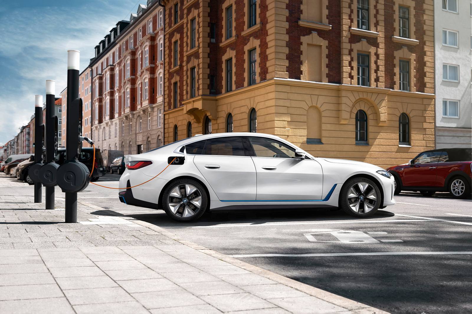 2022 Bmw I4 exterior LIFE1