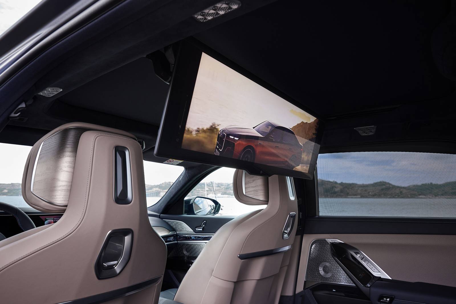 2024 BMW i7 front safety DETAIL