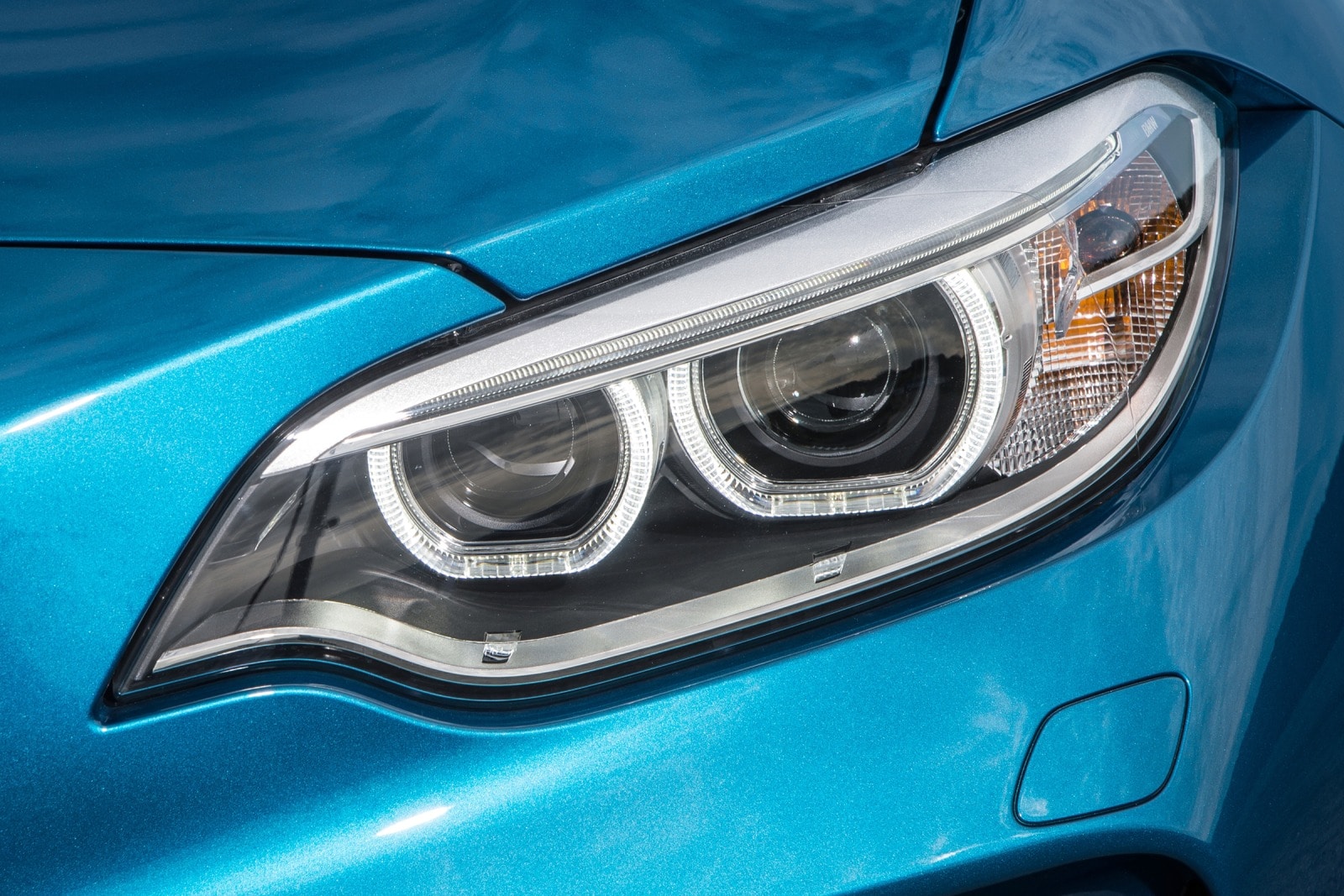 2017 BMW M2 front safety EDETAIL