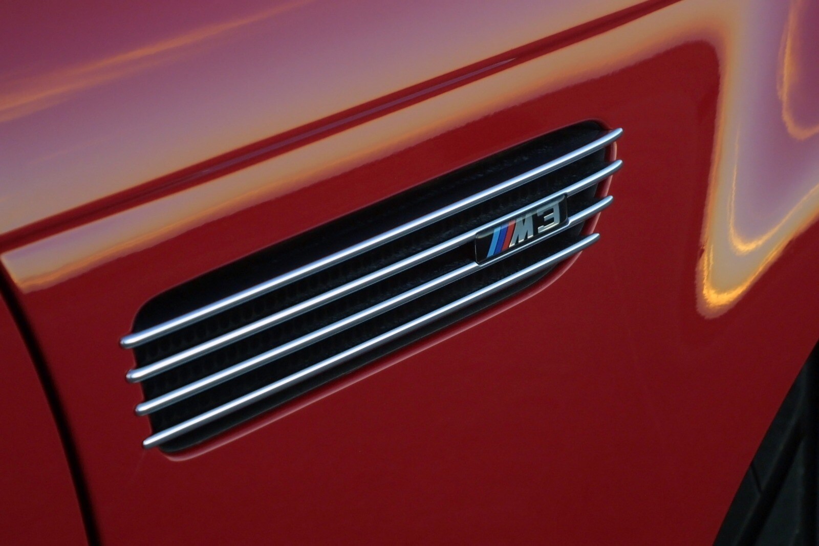 2005 BMW M3 front safety EDETAIL