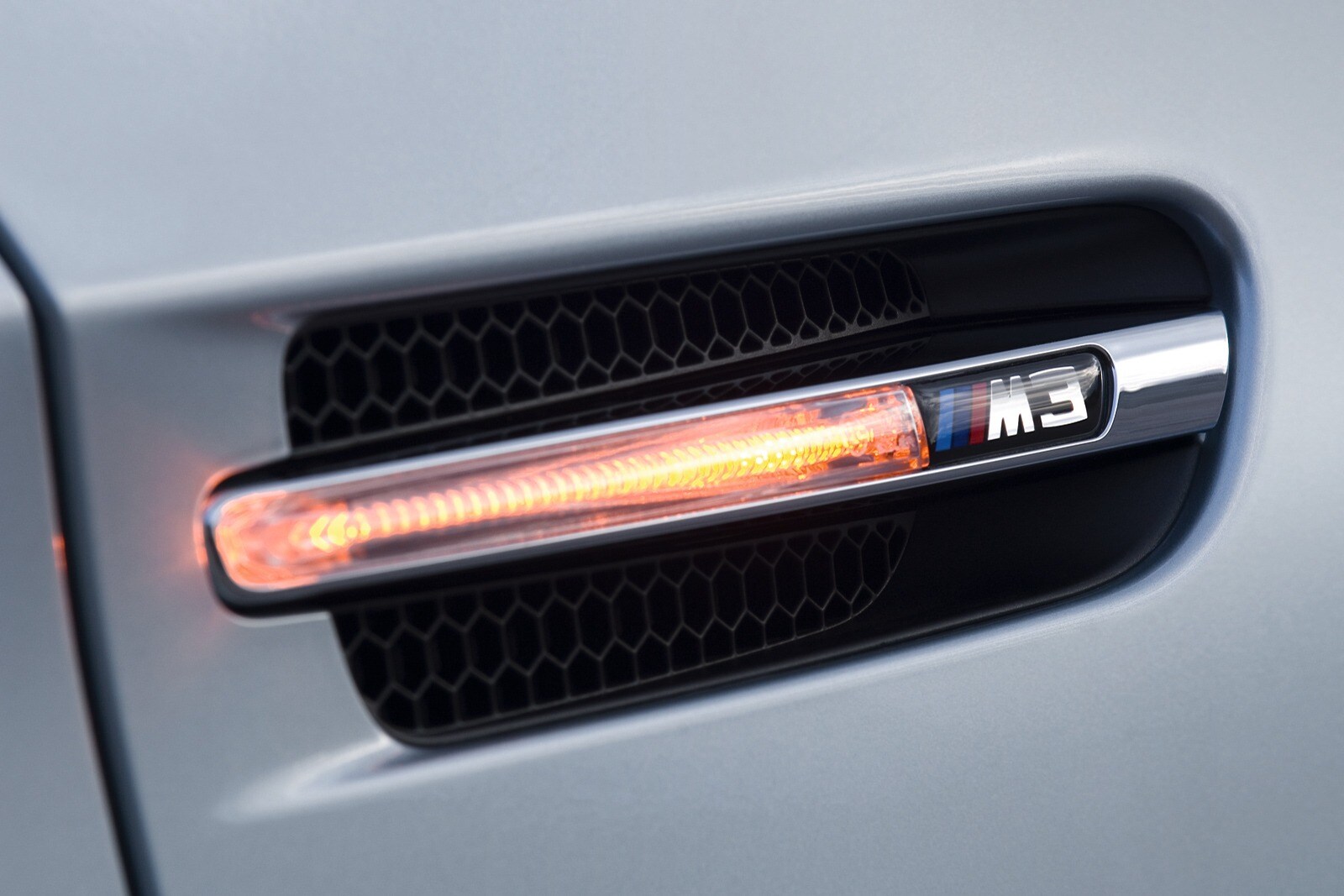 2008 BMW M3 front safety EDETAIL