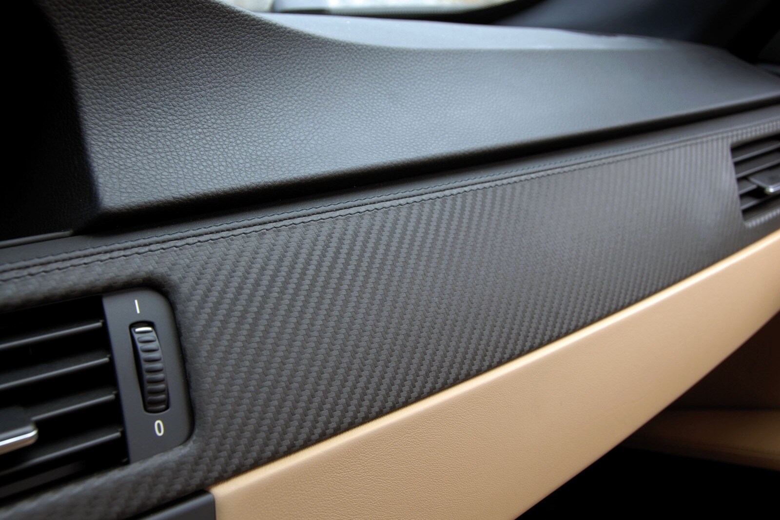 2013 BMW M3 front safety DETAIL