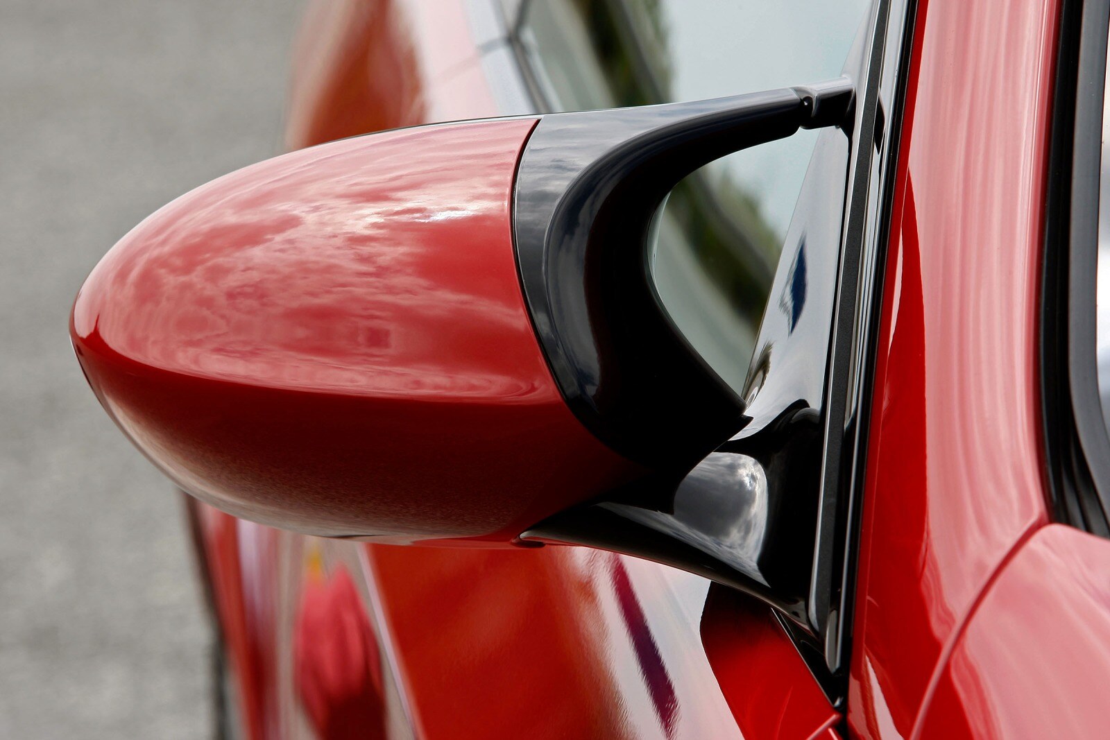 2013 BMW M3 front safety DETAIL