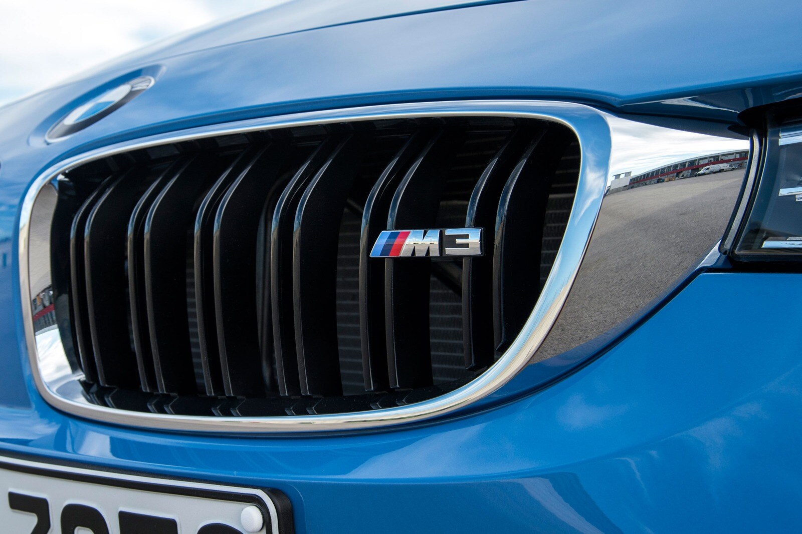2018 Bmw M3 exterior FBDG