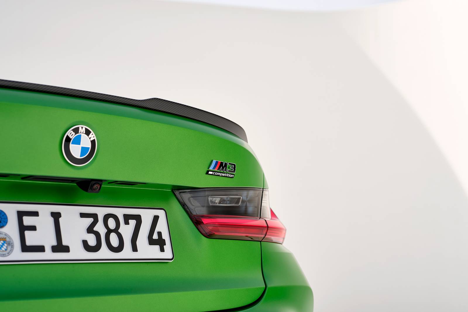 2025 BMW M3 exterior RBDG