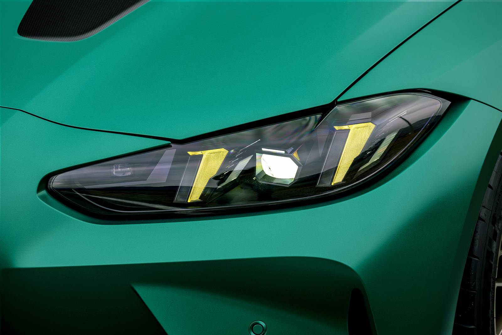 2025 Bmw M4 exterior EDETAIL