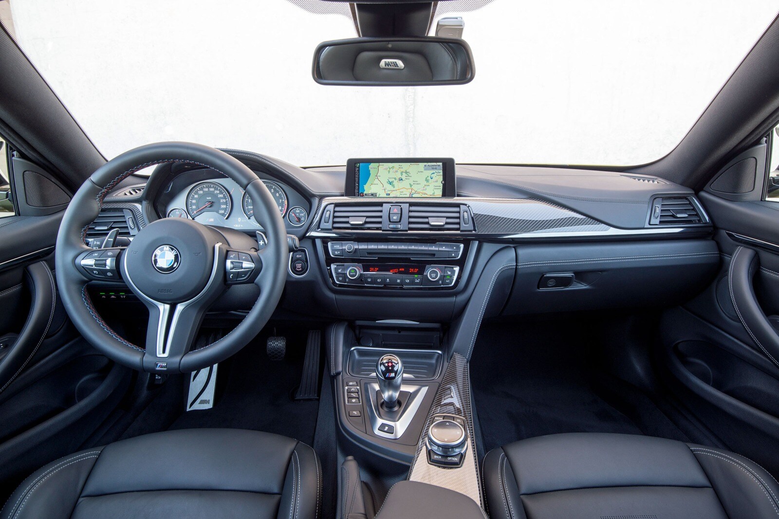 2015 BMW M4 front safety D