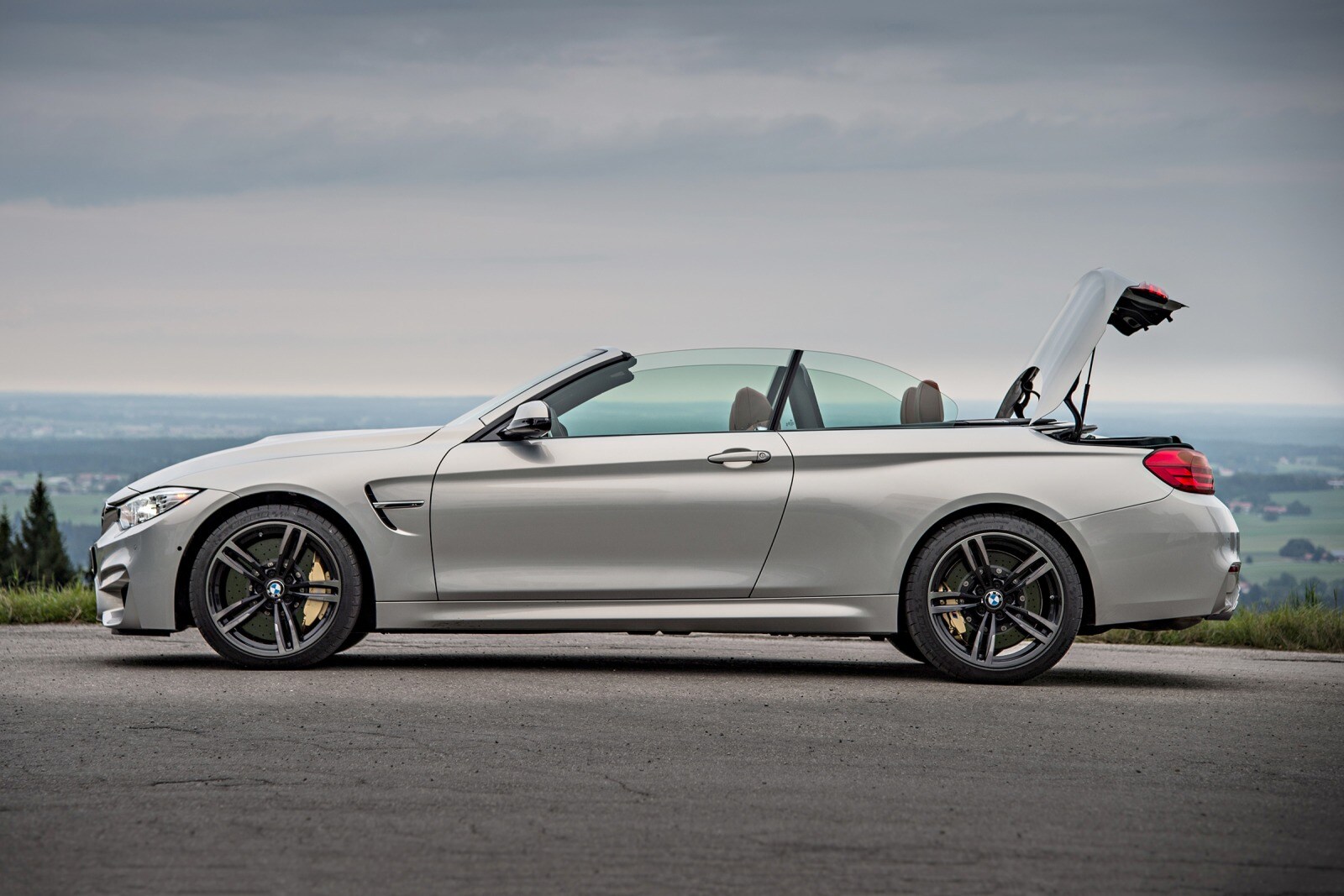 2017 BMW M4 Convertible Exterior