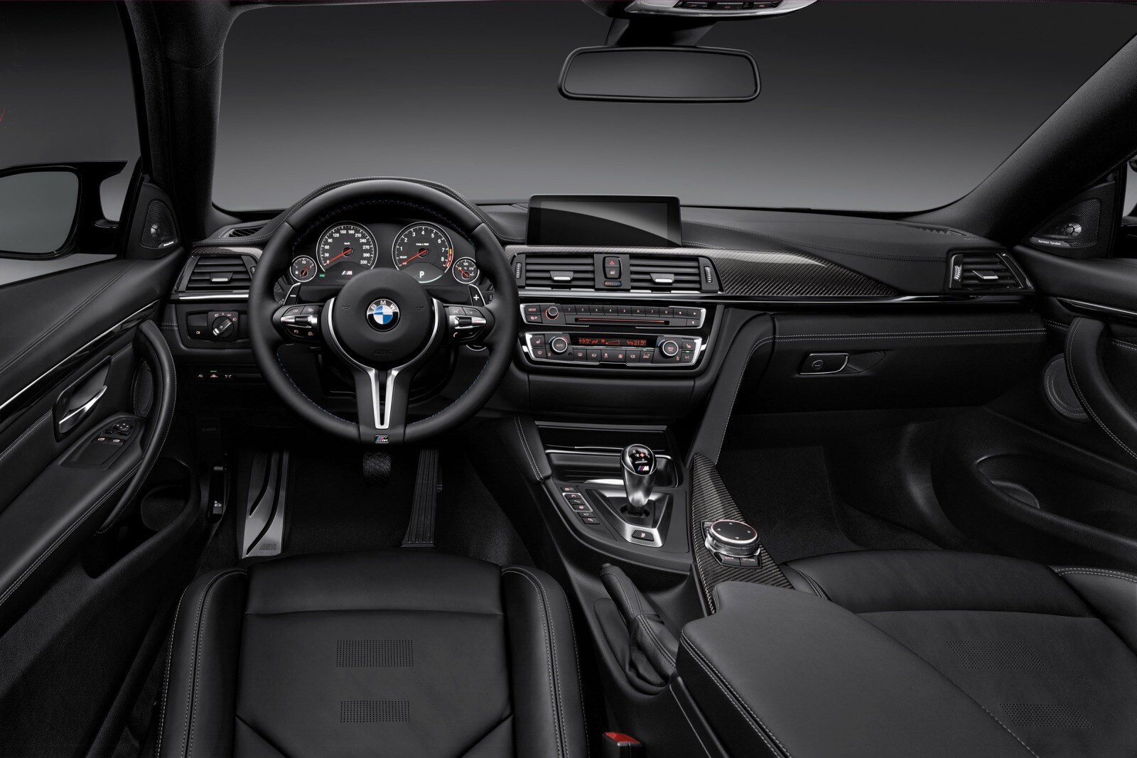 2017 BMW M4 interior D