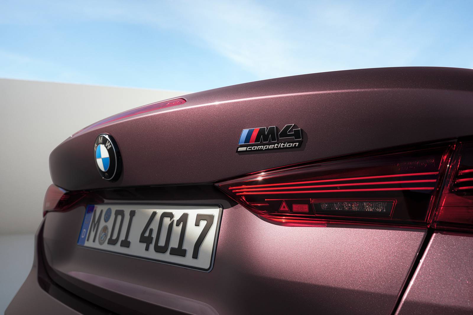 2025 Bmw M4 exterior RBDG