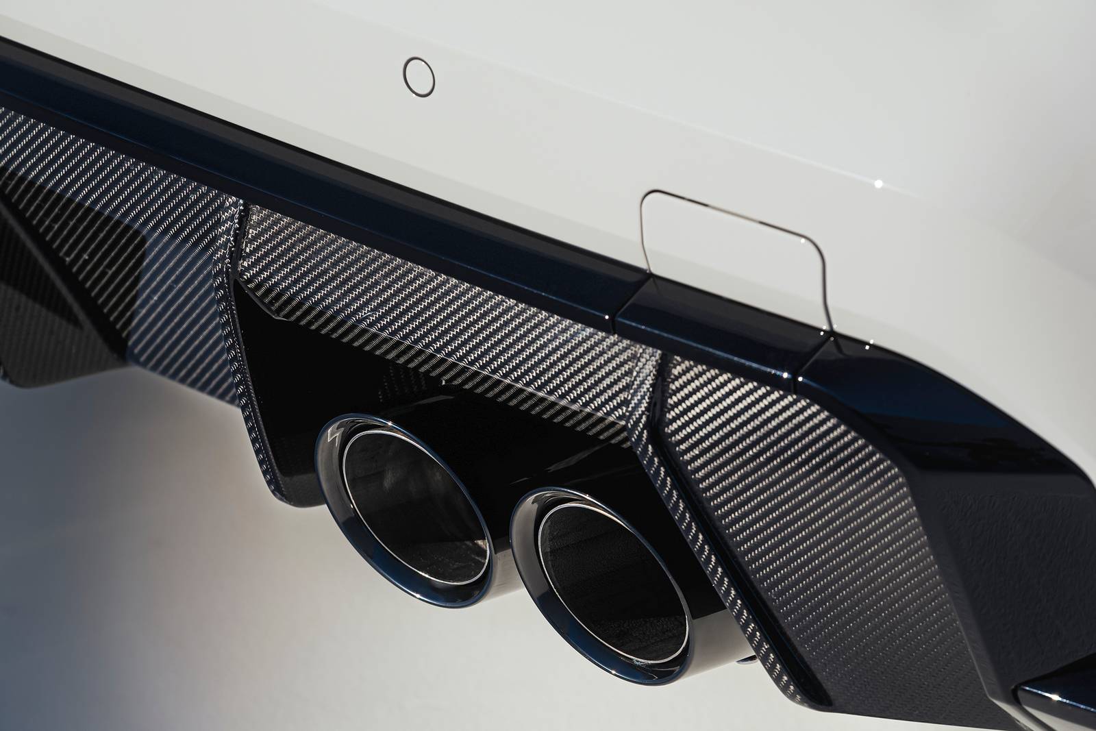2025 BMW M4 front safety EDETAIL