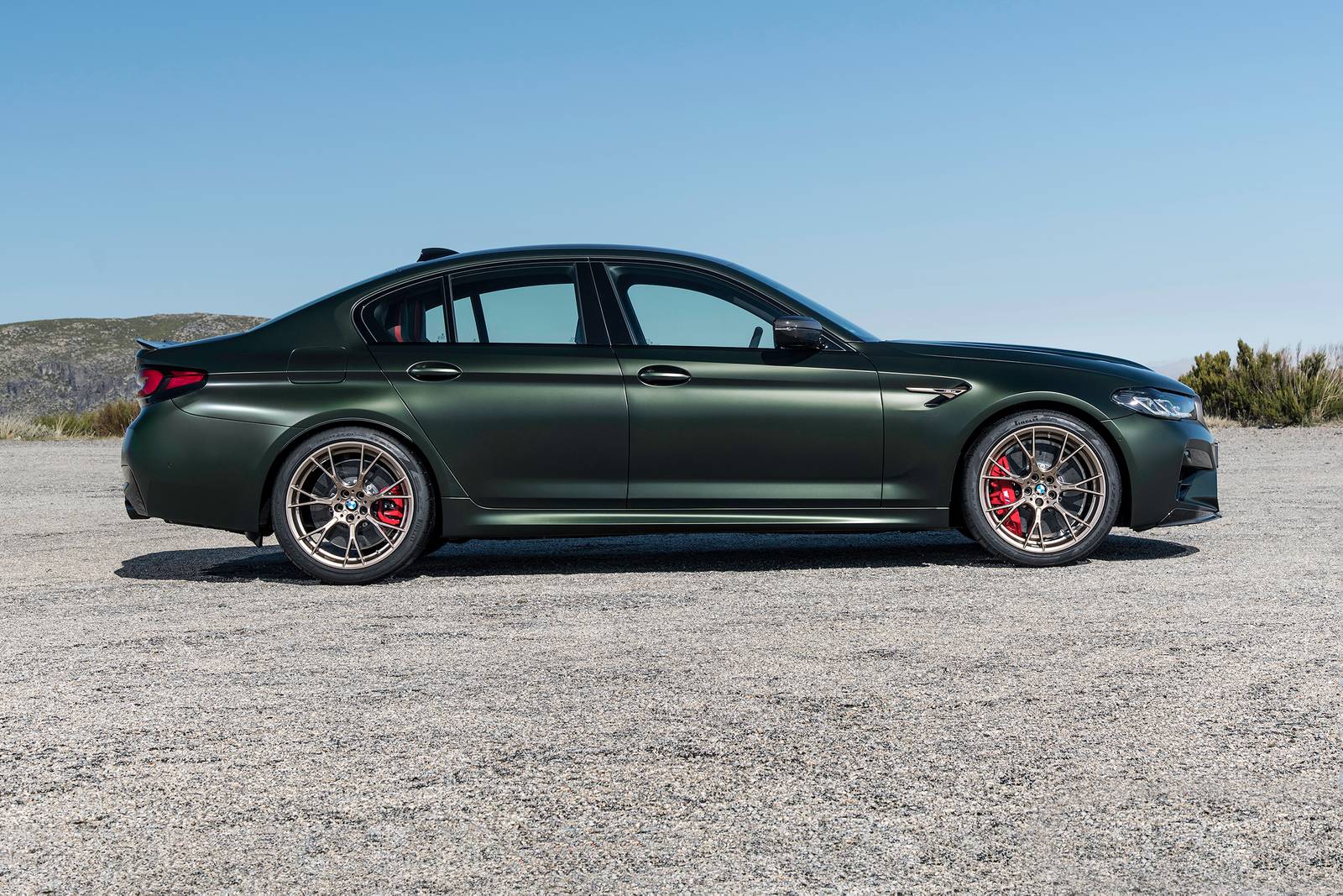 2022 BMW M5 CS Sedan Profile