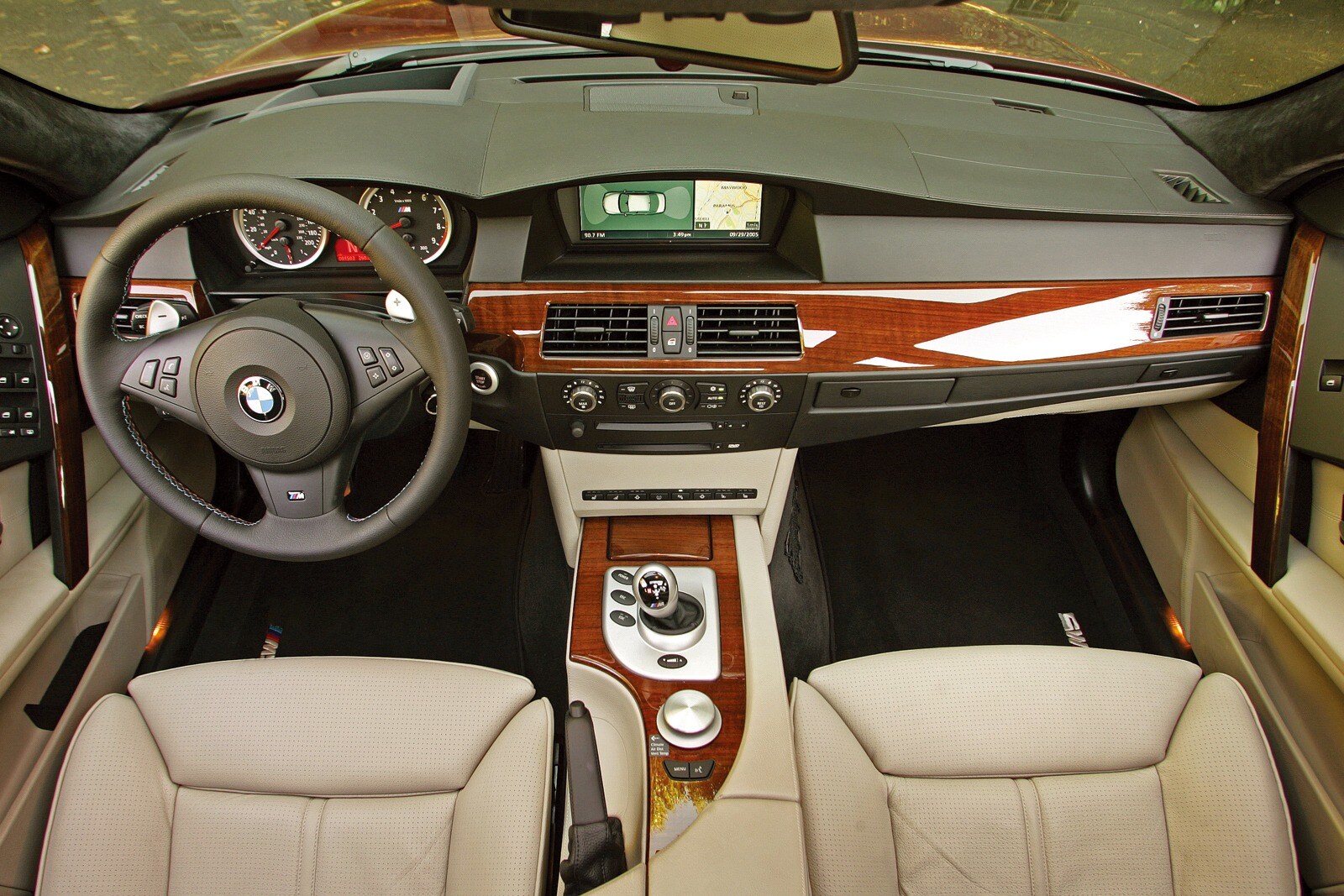 2009 BMW M5 interior D