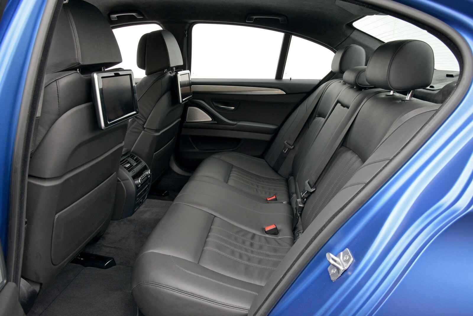 2014 Bmw M5 interior RI