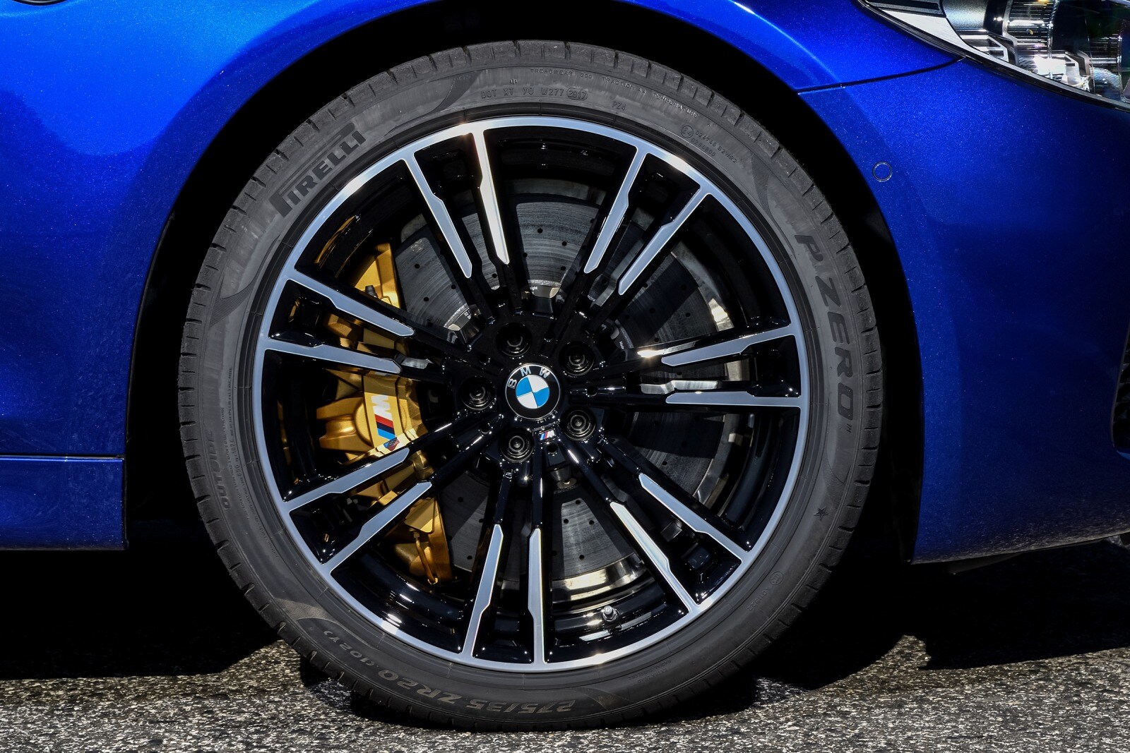 2018 BMW M5 — OEM photo 5