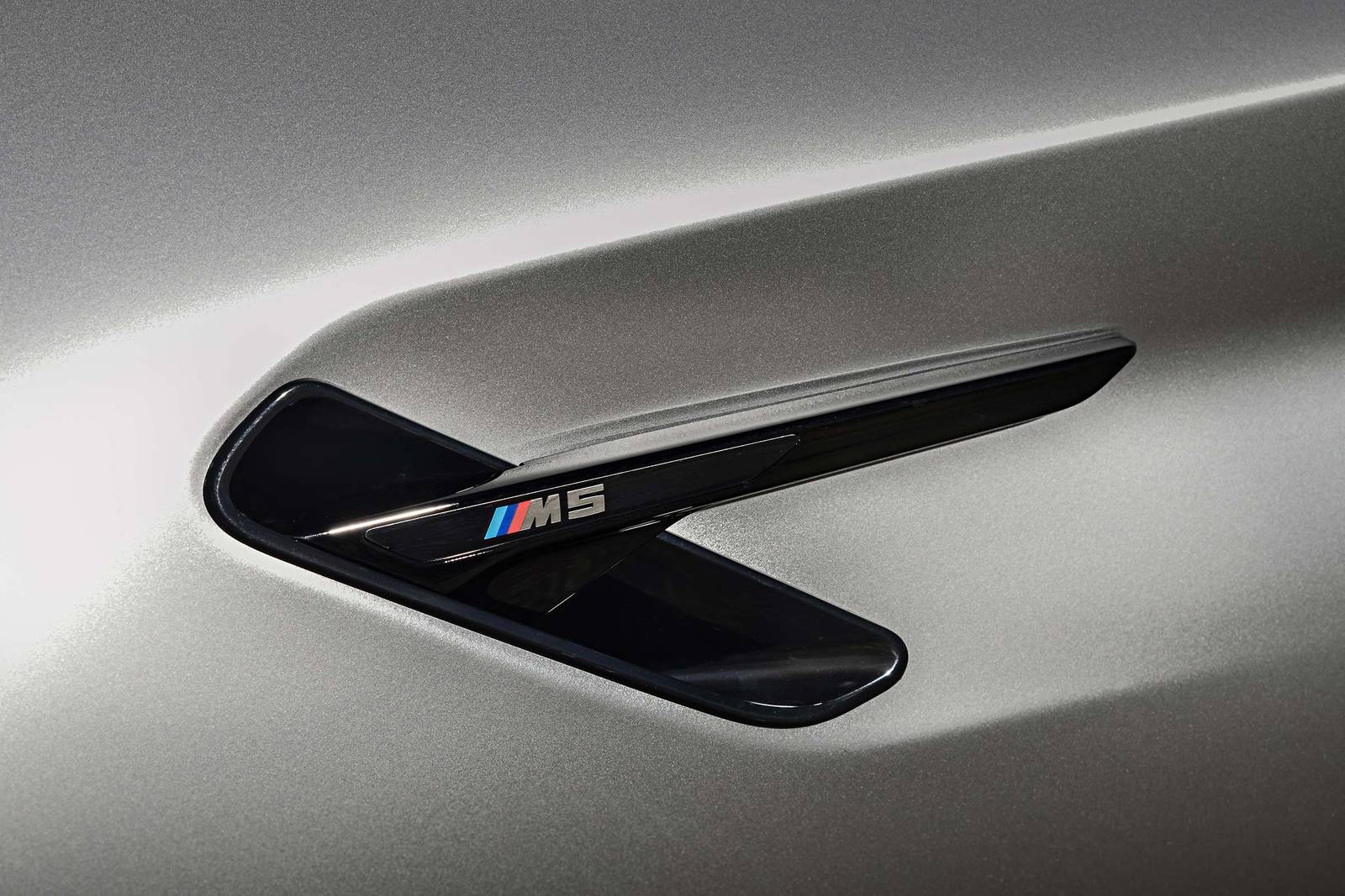 2019 Bmw M5 exterior EDETAIL