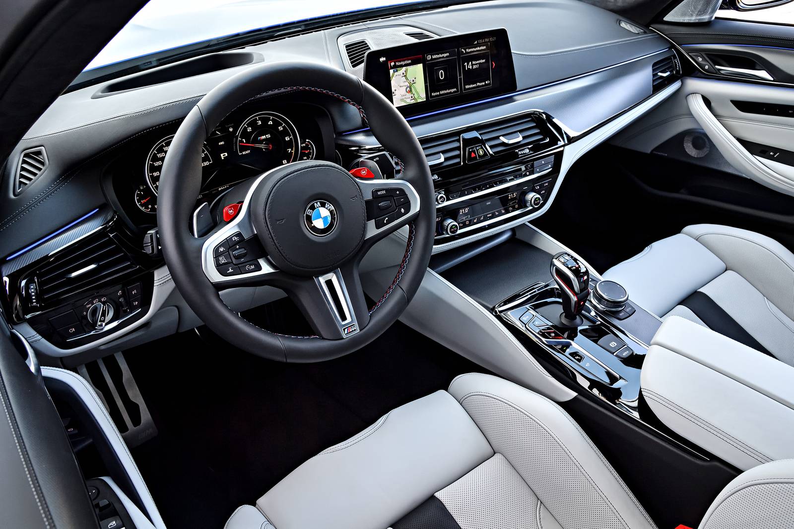 2019 Bmw M5 interior SWD