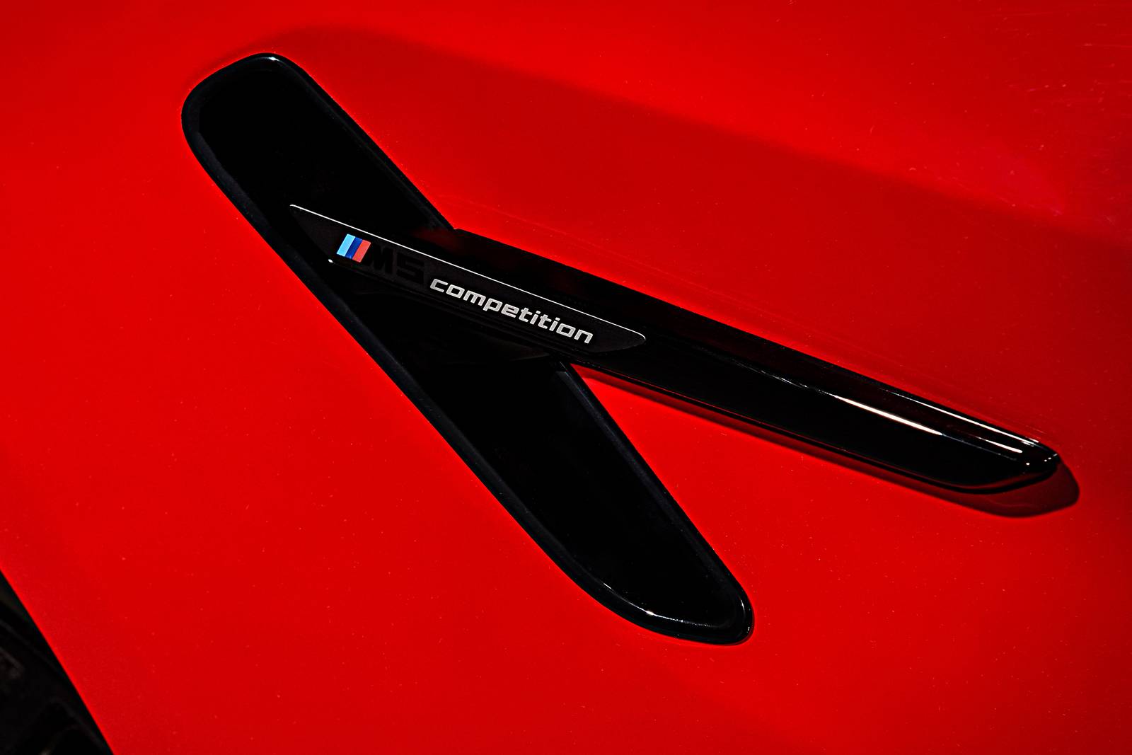 2021 BMW M5 interior AUXCTRL