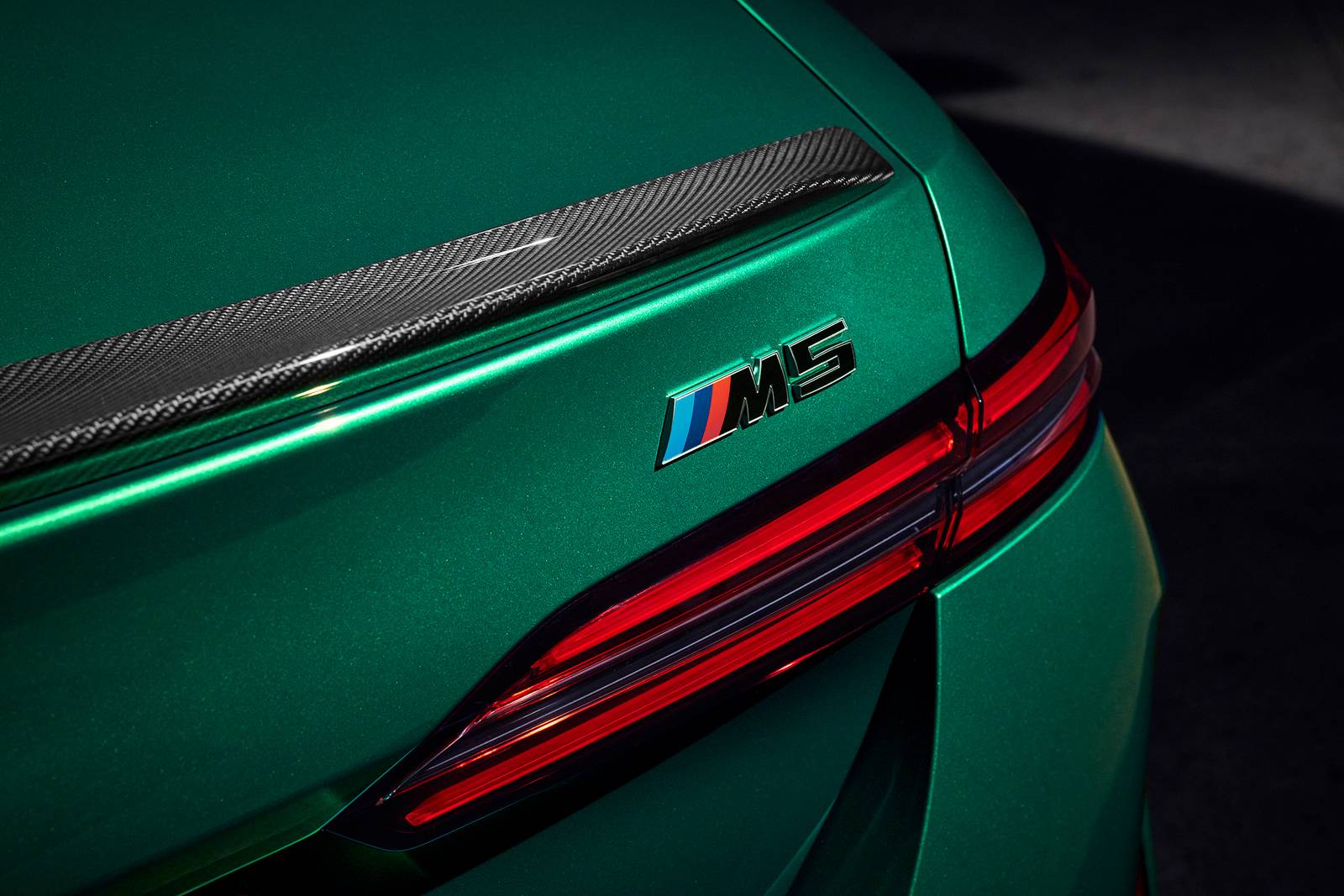 2025 Bmw M5 exterior RBDG