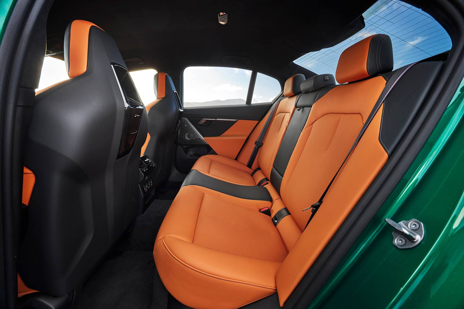 2025 Bmw M5 interior RI