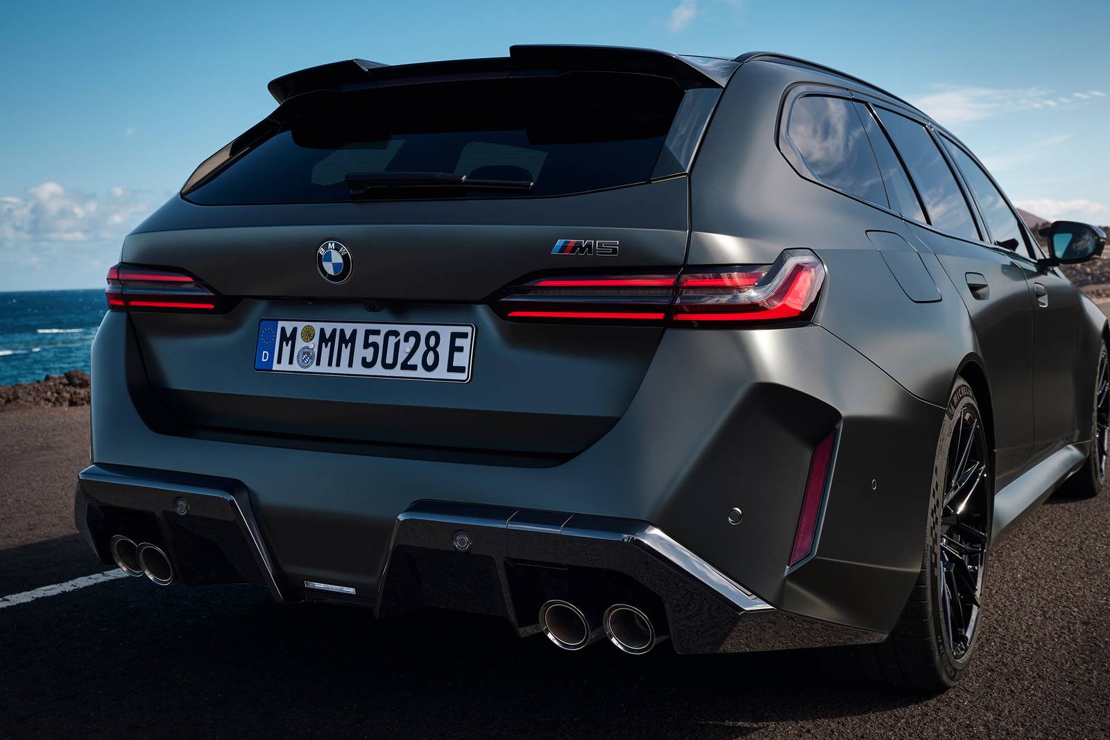 2025 Bmw M5 exterior EDETAIL
