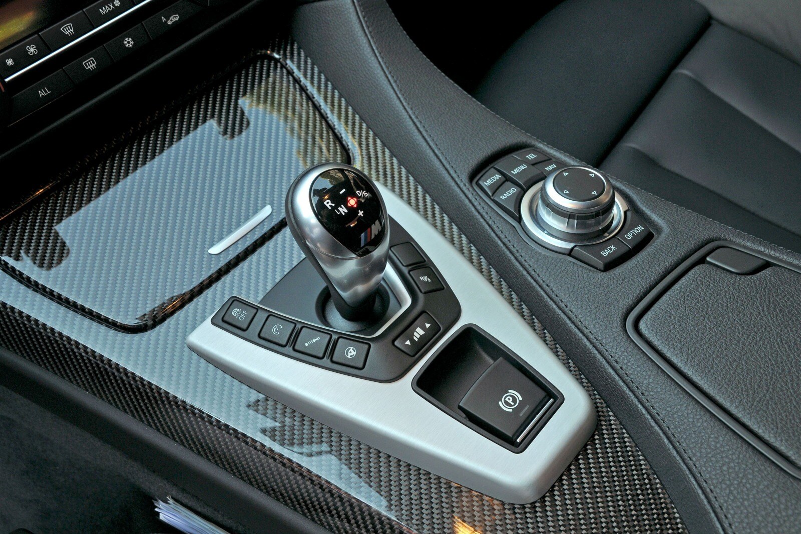 2014 Bmw M6 interior SHF