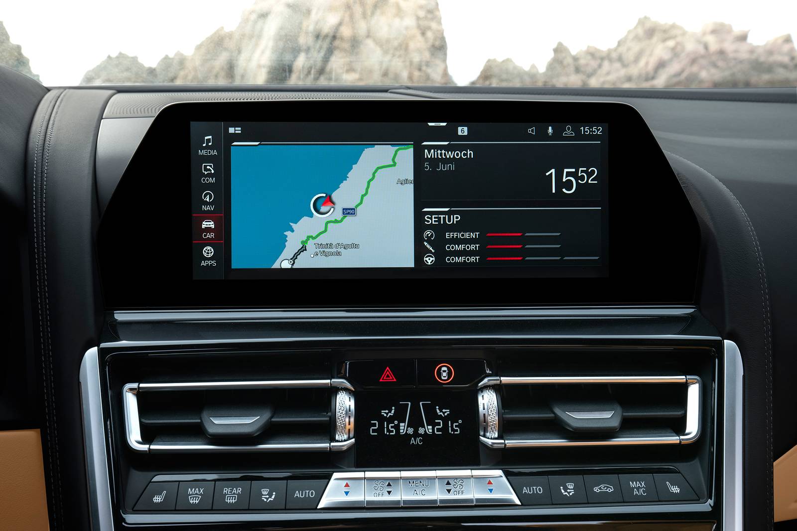 2020 Bmw M8 interior NAVSYS