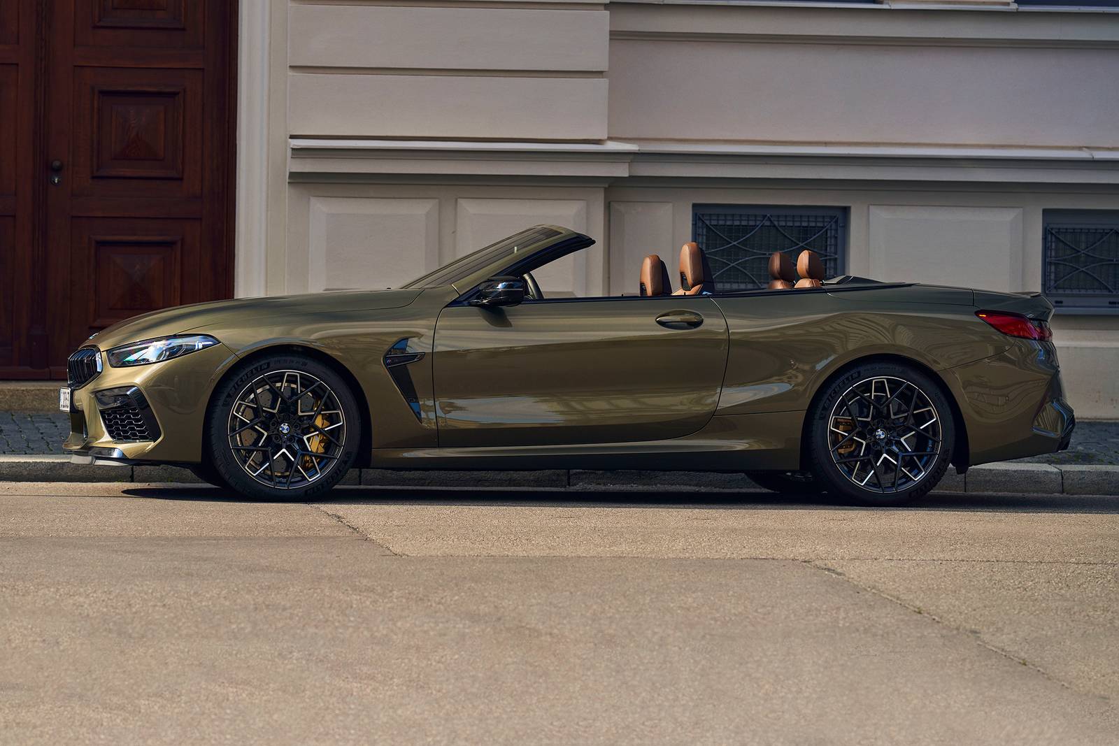 2023 Bmw M8 exterior S
