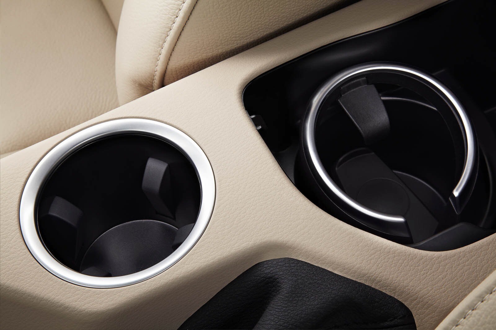 2014 BMW X1 interior CUP